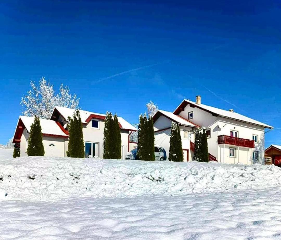 Apartment Melissa Раковица Екстериор снимка