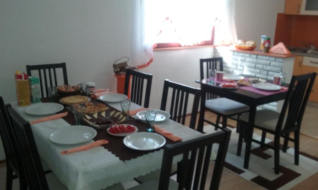 Apartment Melissa Раковица Екстериор снимка