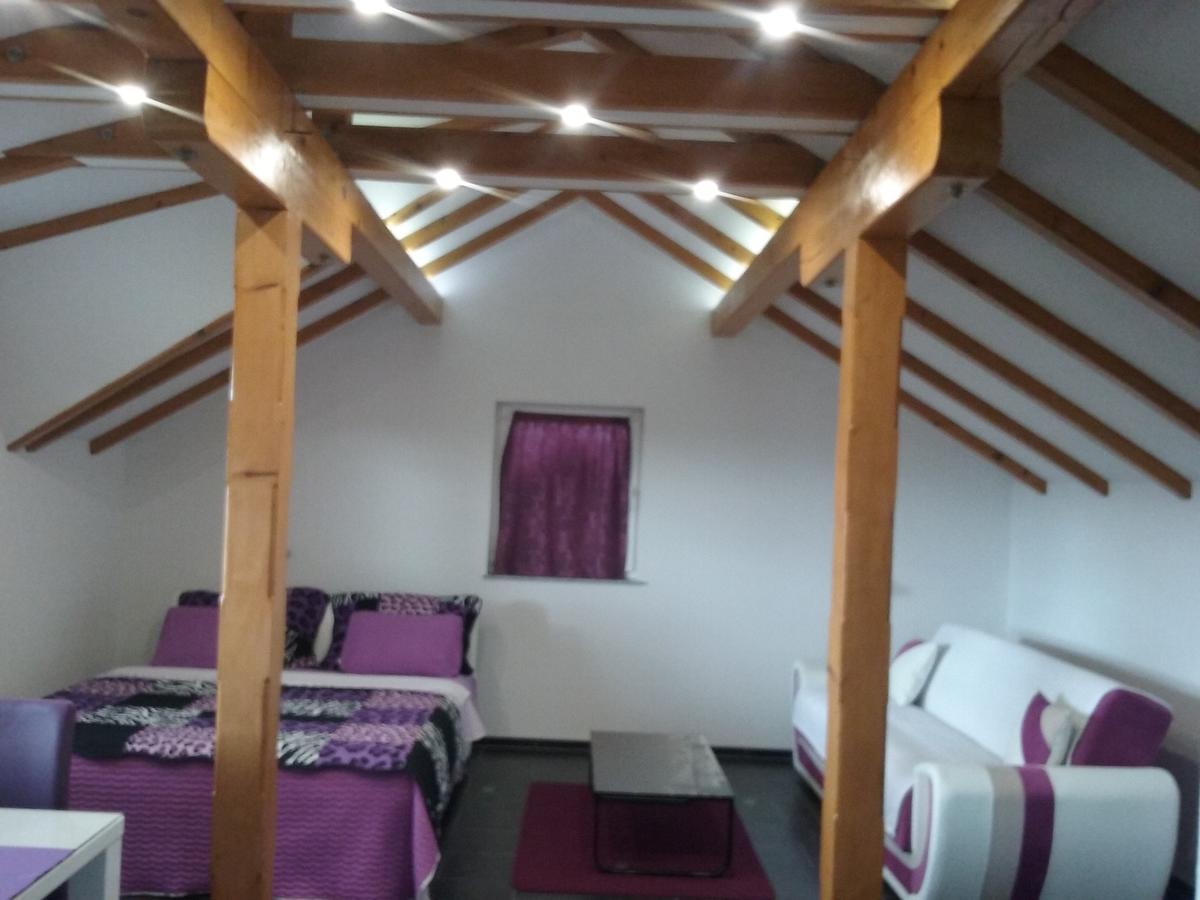 Apartment Melissa Раковица Екстериор снимка